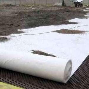 Геотекстиль голкопробивний 500 г/м2.