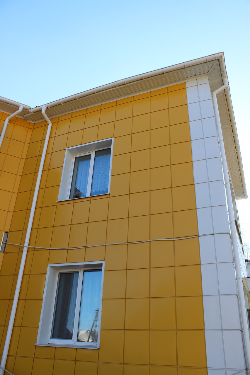 Касети Фасадні прихованого монтажу (597 x 597 мм) 0,7 мм RAL 8017 - Зображення 8