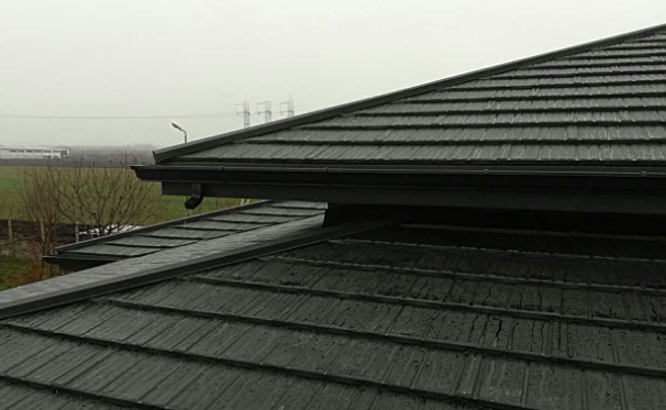 Модульна черепиця Novatik Wood МАТ — Voestalpine 0,5 мм (Австрія) RAL 7016 - Зображення 2