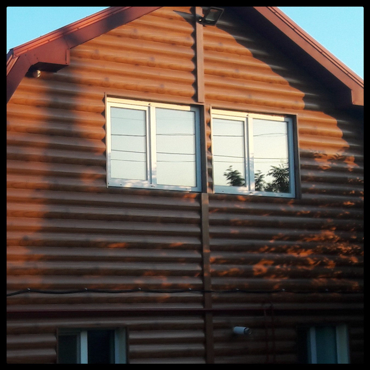 Металевий сайдинг 370 мм блок-хаус золотий дуб - Зображення 2